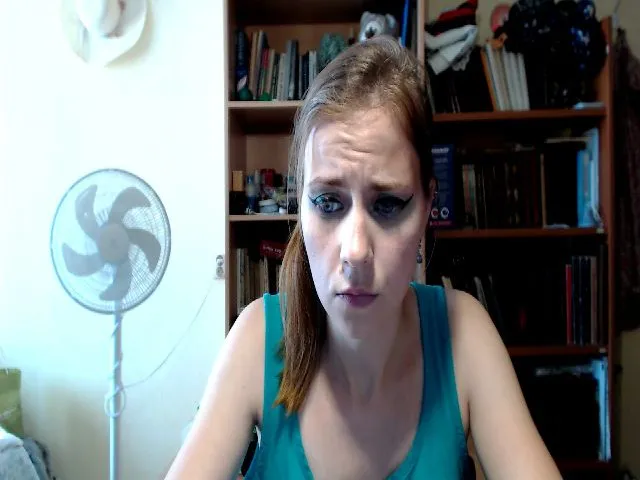 Live sex webcam photo for WinterGoddess #255630395