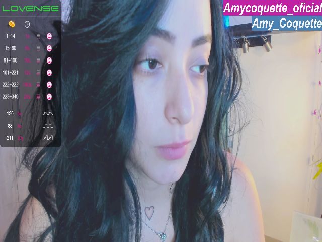 Live sex webcam photo for Amycoquette_ #256098287