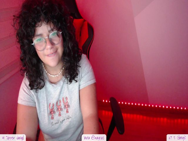 Live sex webcam photo for Isabela_1 #257901072