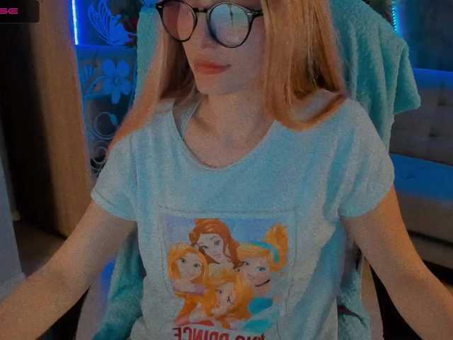 Live sex webcam photo for RapunzelME #241363524