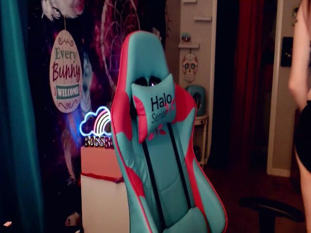 Live sex webcam photo for Lolabunny9 #255518988