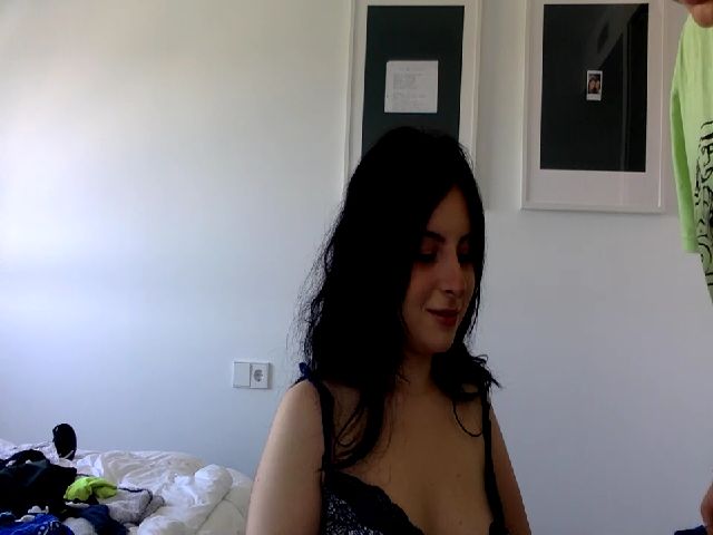 Live sex webcam photo for Daisyrandone #259239531