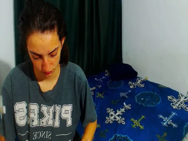 Live sex webcam photo for SHELIA_TERRY #254600184