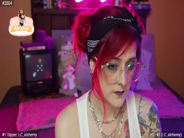 Live sex webcam photo for DrewBerries #253942361