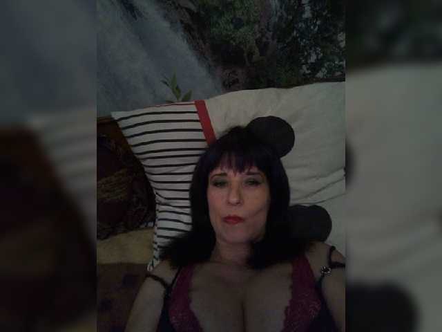 Live sex webcam photo for MsLukeme #241323158