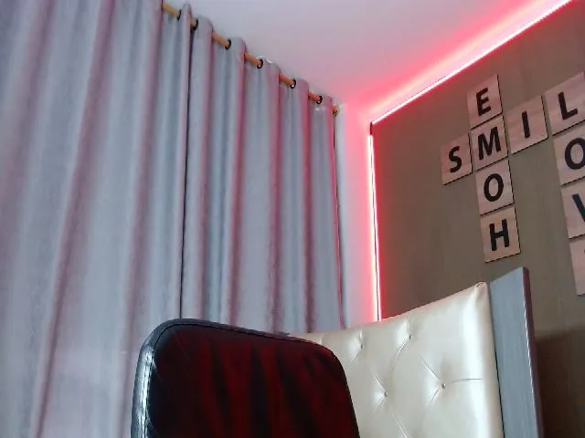 Live sex webcam photo for ScarletDsire #258783242