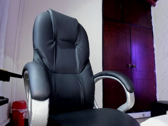 Live sex webcam photo for Marilyncruz__ #264324747