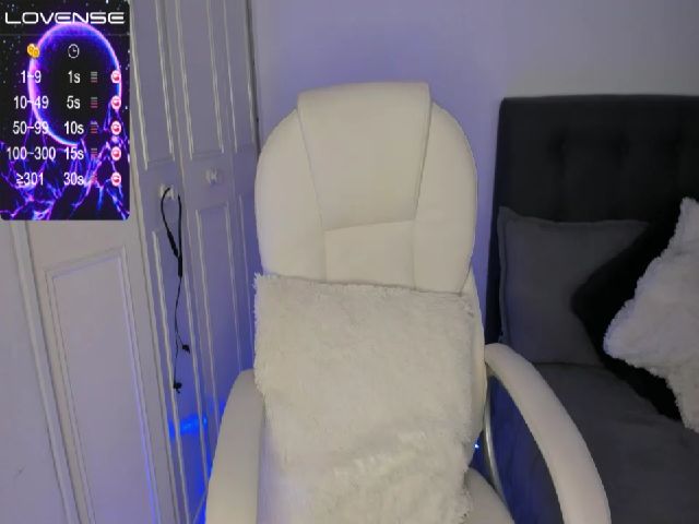 Live sex webcam photo for SalemJimenez #261937967