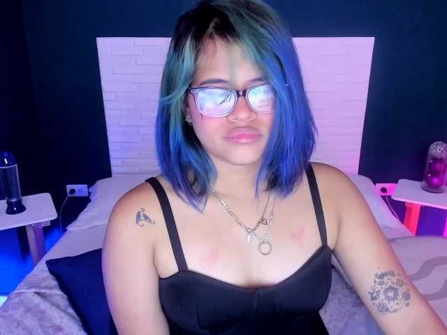 Live sex webcam photo for ViooletGreyy #250382567