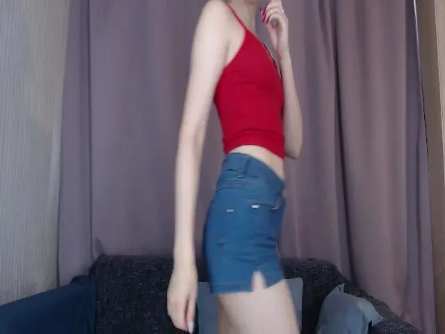 Live sex webcam photo for HotSwJenna #253289139