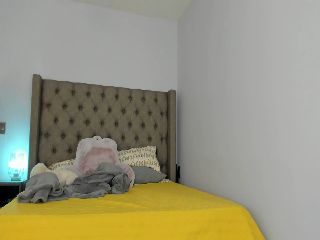 Live sex webcam photo for AmberHahn #252075060