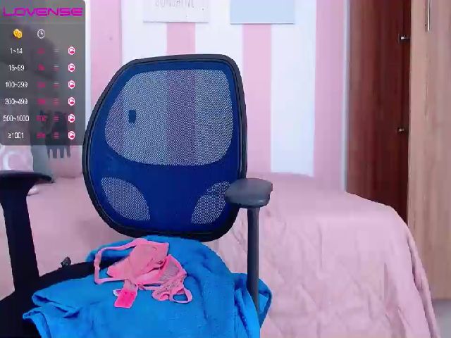 Live sex webcam photo for Gia_Mancini #253755459