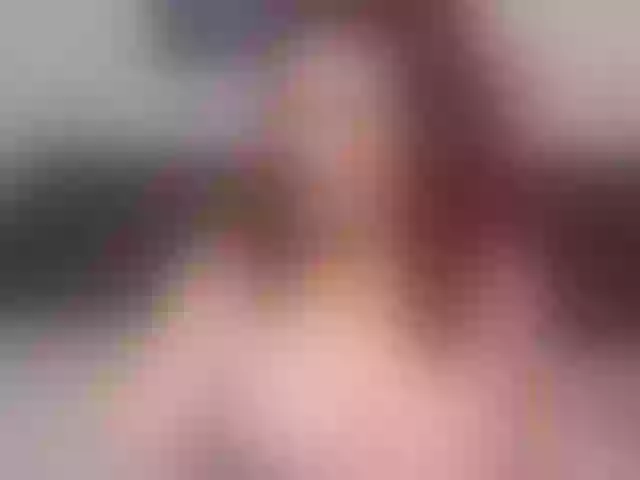 Live sex webcam photo for Loraynne #240978321