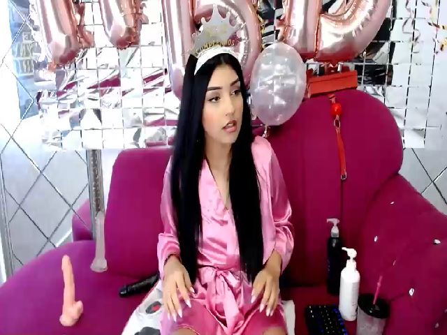 Live sex webcam photo for YourNaughtyBB #259989657