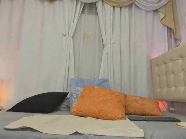 Live sex webcam photo for rubyjohnsson #243085109