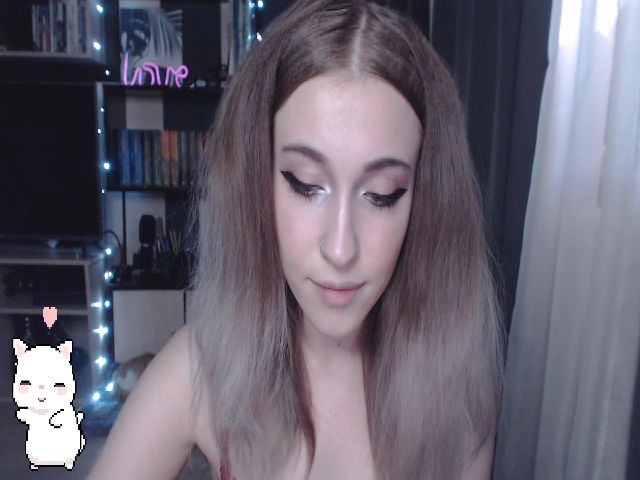 Live sex webcam photo for Your_Ellie #260393116