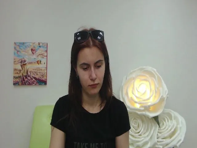 Live sex webcam photo for MollyTravis #262653577