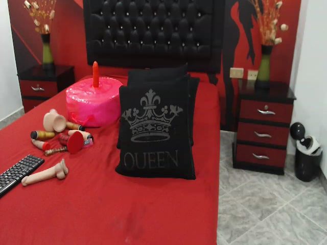 Live sex webcam photo for Any_Selene #254636356