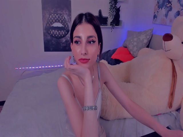 Live sex webcam photo for AnabelAris #255934840