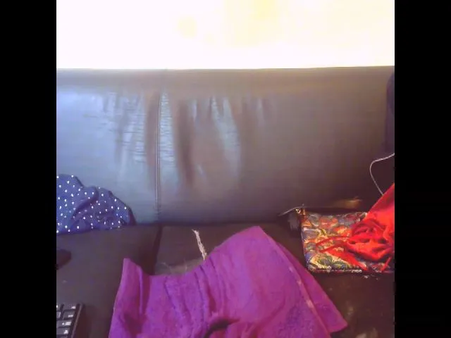 Live sex webcam photo for Sexygeny #258435107