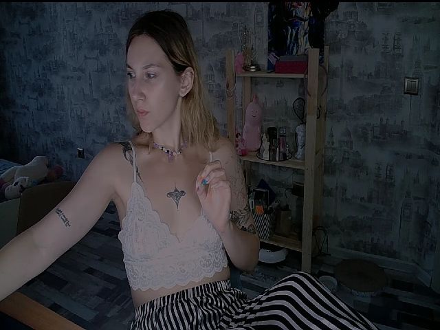 Live sex webcam photo for Blueberyy #255141273