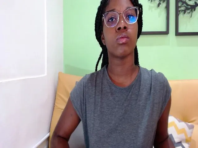 Live sex webcam photo for Connywells #254894375