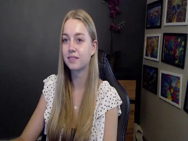 Live sex webcam photo for LUSTerica #253348539