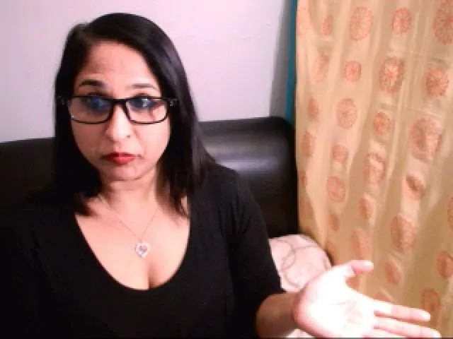 Live sex webcam photo for Indiakushy #263242961