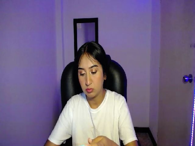 Live sex webcam photo for Pocahontas8 #252331151