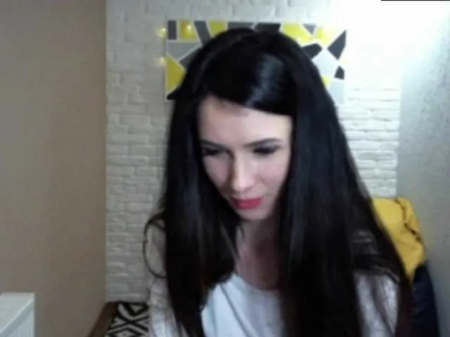 Live sex webcam photo for MilfLunna #241258768