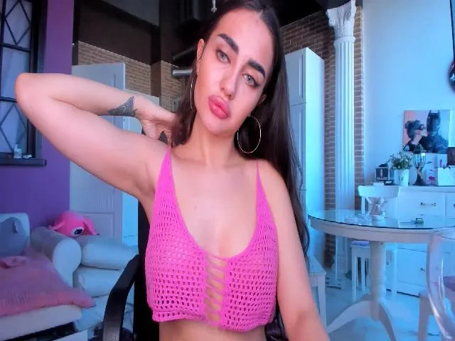 Live sex webcam photo for Lil_PrincessG #254370869