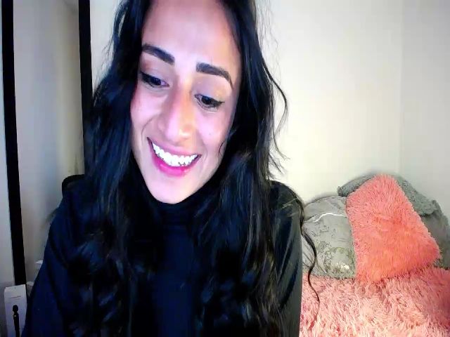 Live sex webcam photo for Alizee___ #255580078