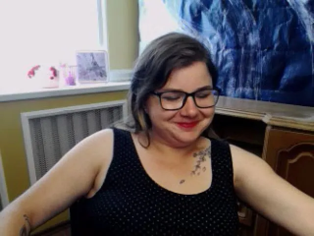 Live sex webcam photo for MonLais #264829235