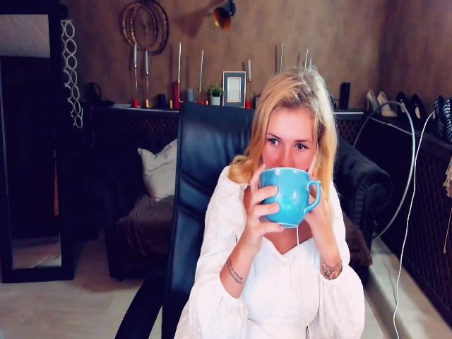 Live sex webcam photo for ArielAniston #256288676