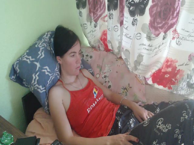 Live sex webcam photo for HOT_JULLYXXX #261383580