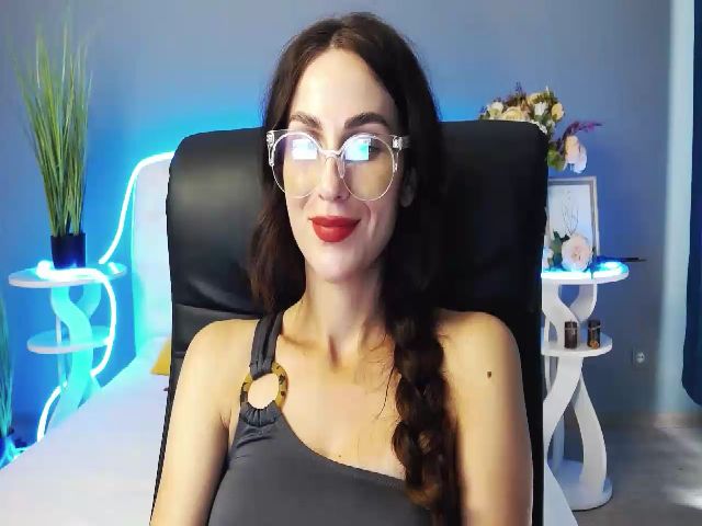 Live sex webcam photo for VictoriaJamy #264824380