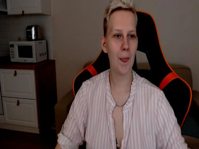 Live sex webcam photo for Oh_daisy #261639089