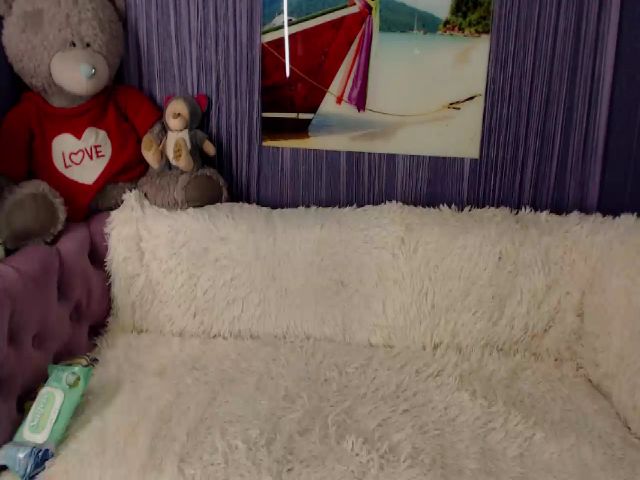 Live sex webcam photo for BrianaLovs #254034918