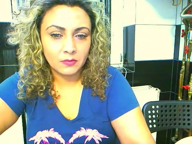 Live sex webcam photo for Lesby2Squirty #258341387