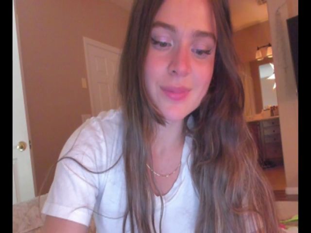 Live sex webcam photo for TyleyCriss #261982325