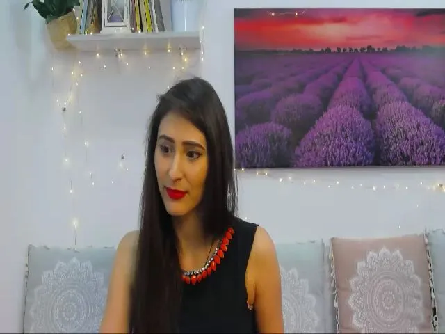 Live sex webcam photo for MaraW #253441039