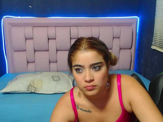 Live sex webcam photo for WONDERCOUPLEE #250734855