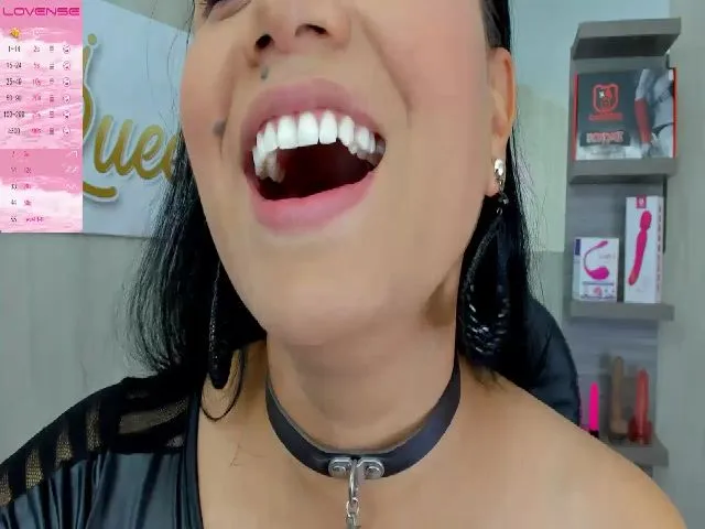 Live sex webcam photo for Jimena_saenz #261880443