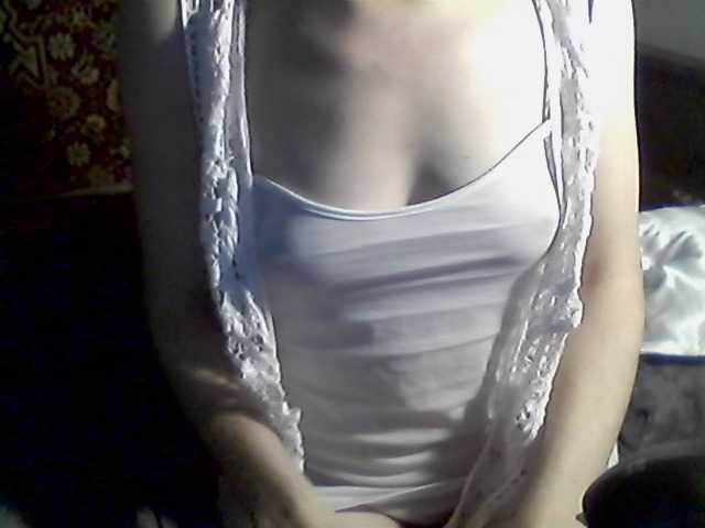 Live sex webcam photo for LorraineOSun #240994955