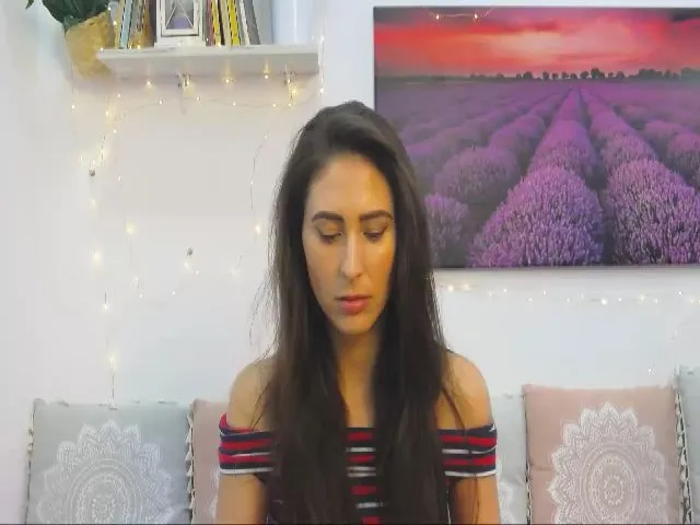 Live sex webcam photo for MaraW #253774348