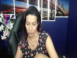 Live sex webcam photo for Infernalsexx #252077060