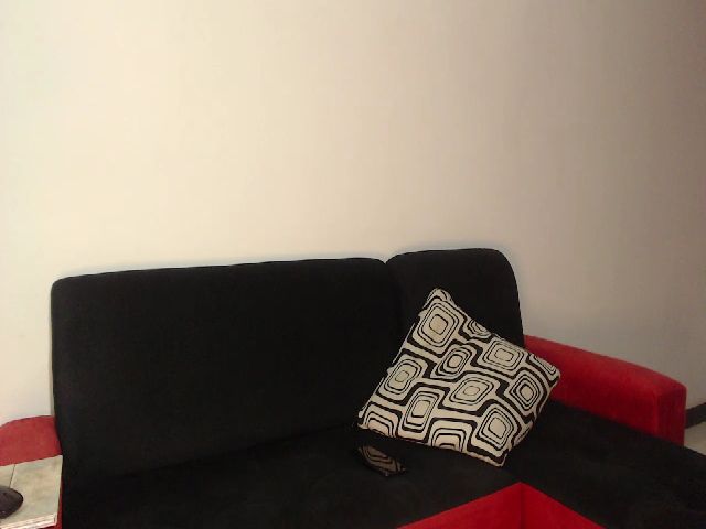 Live sex webcam photo for rachel_petite #253957288