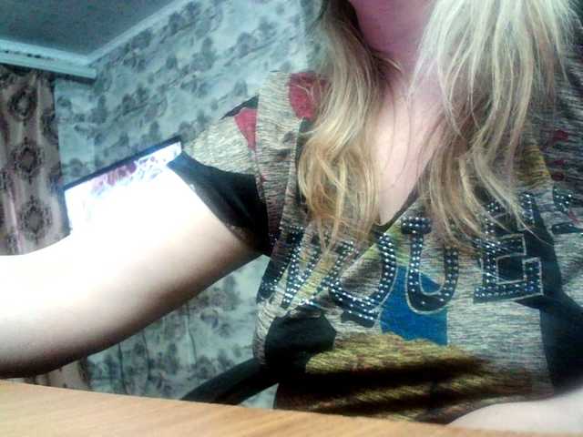 Live sex webcam photo for -Raven40- #244783135