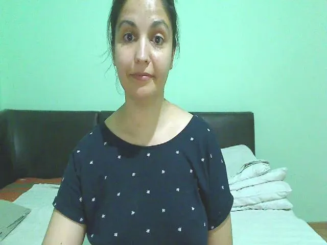 Live sex webcam photo for OneHotty #257222979