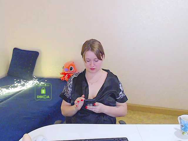 Live sex webcam photo for NewAnna #241134694